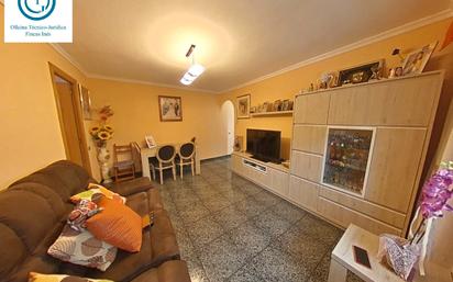 Sala d'estar de Pis en venda en Mollet del Vallès amb Aire condicionat i Calefacció