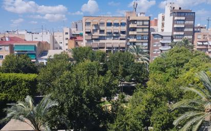 Vista exterior de Àtic en venda en Alicante / Alacant amb Aire condicionat