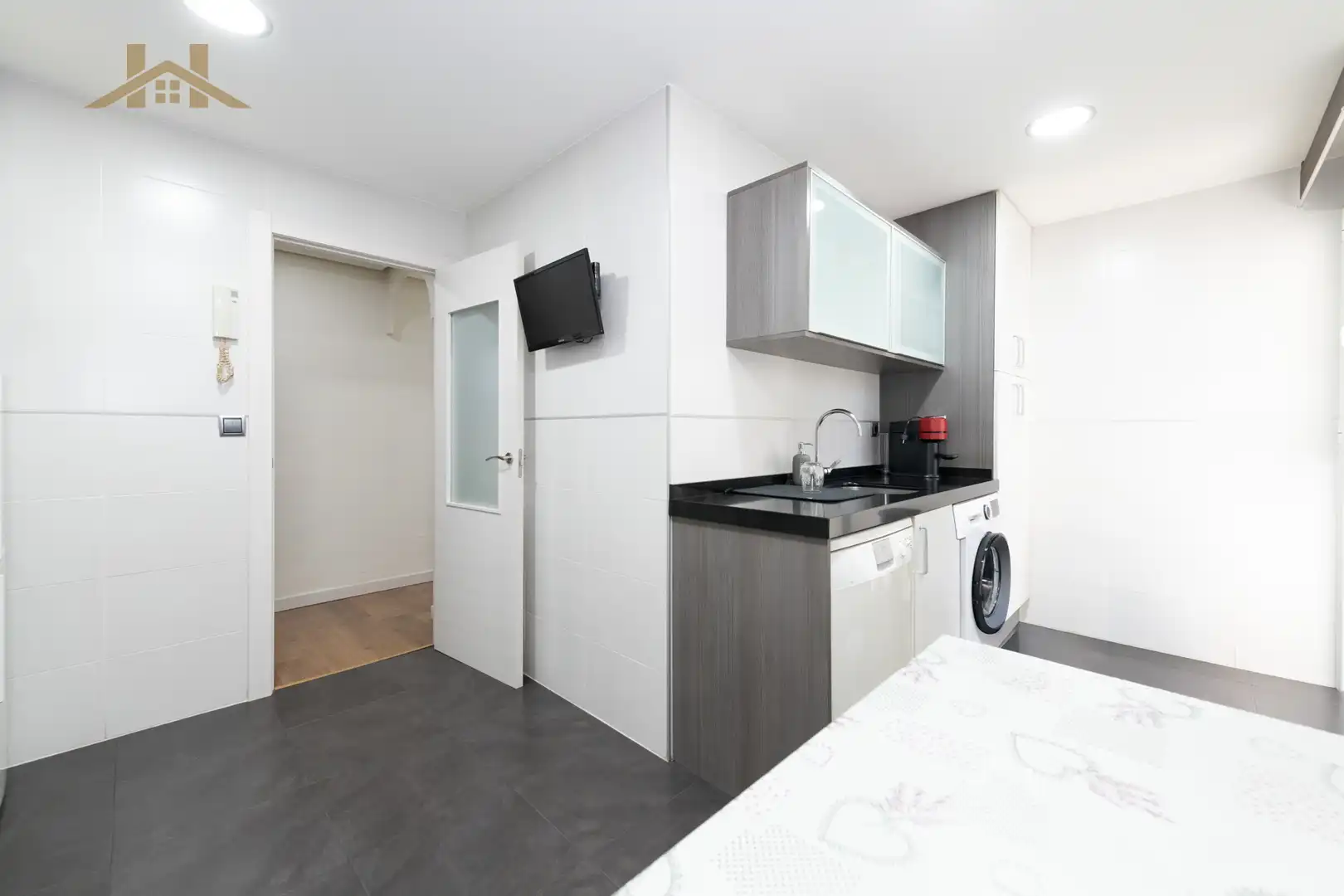 Piso con ascensor en venta en Avenida de Baunatal, imagen 8