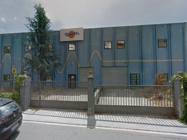Nau industrial en venda a Av. del Riu Mogent