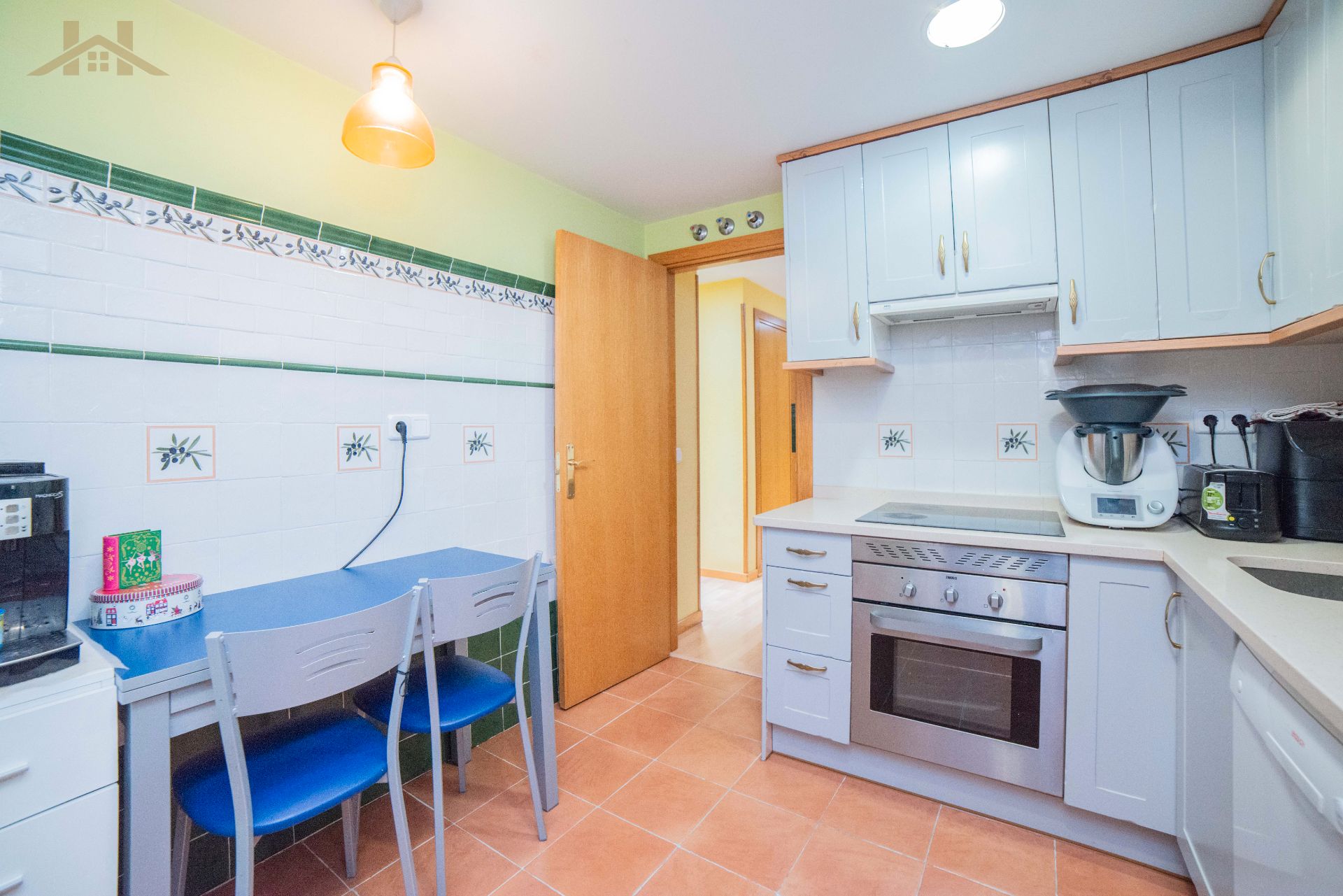 Cocina de Piso en venta en Parla con Calefacción, Amueblado y Piscina comunitaria