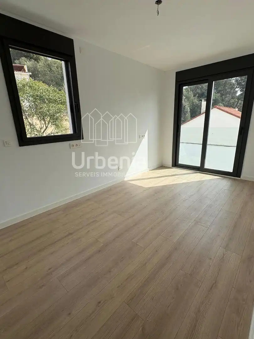 Schlafzimmer von Maisonette zum Verkauf in Arenys de Mar mit Klimaanlage, Heizung und Terrasse