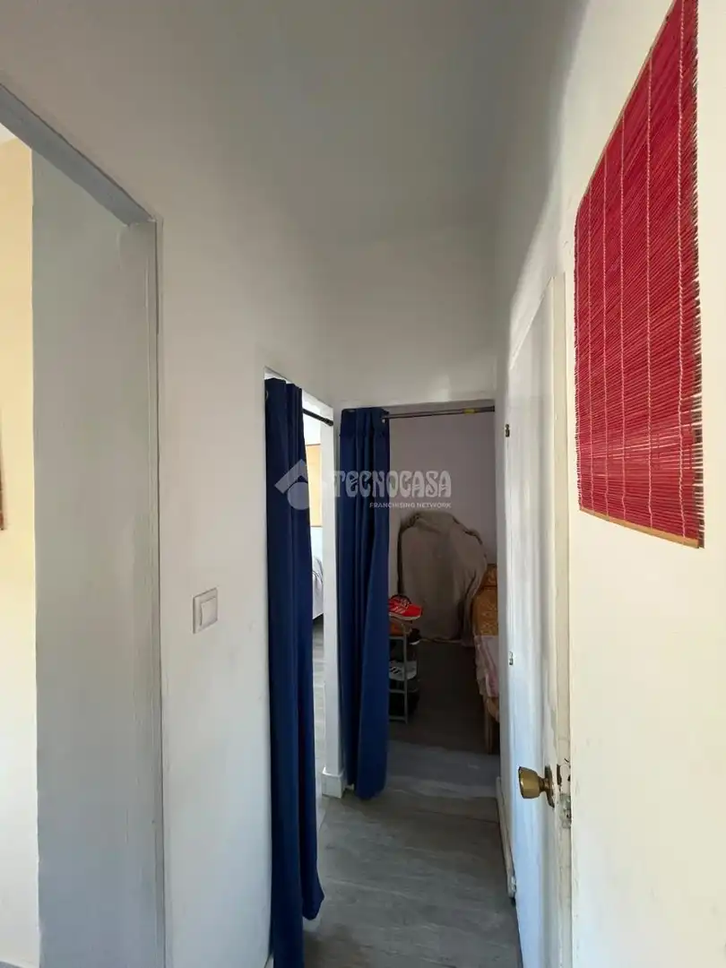 Flat for sale in Nueva Alcalá, imagen 2