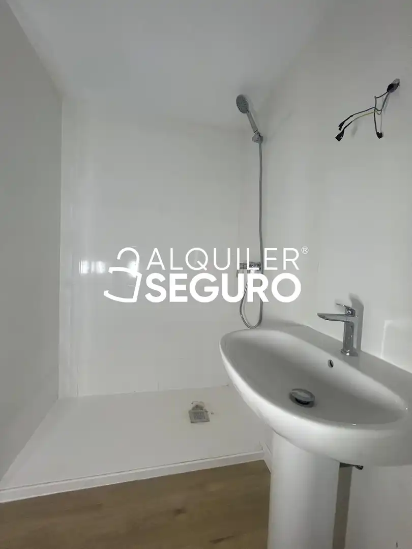 Baño de Piso de alquiler en Cenes de la Vega con Terraza