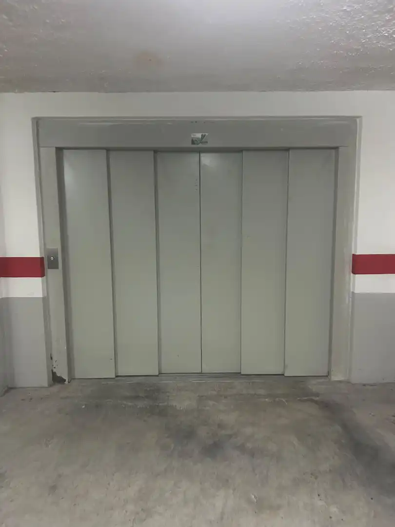 Individuel avec ascenseur à vendre à Ronda Cabanyal