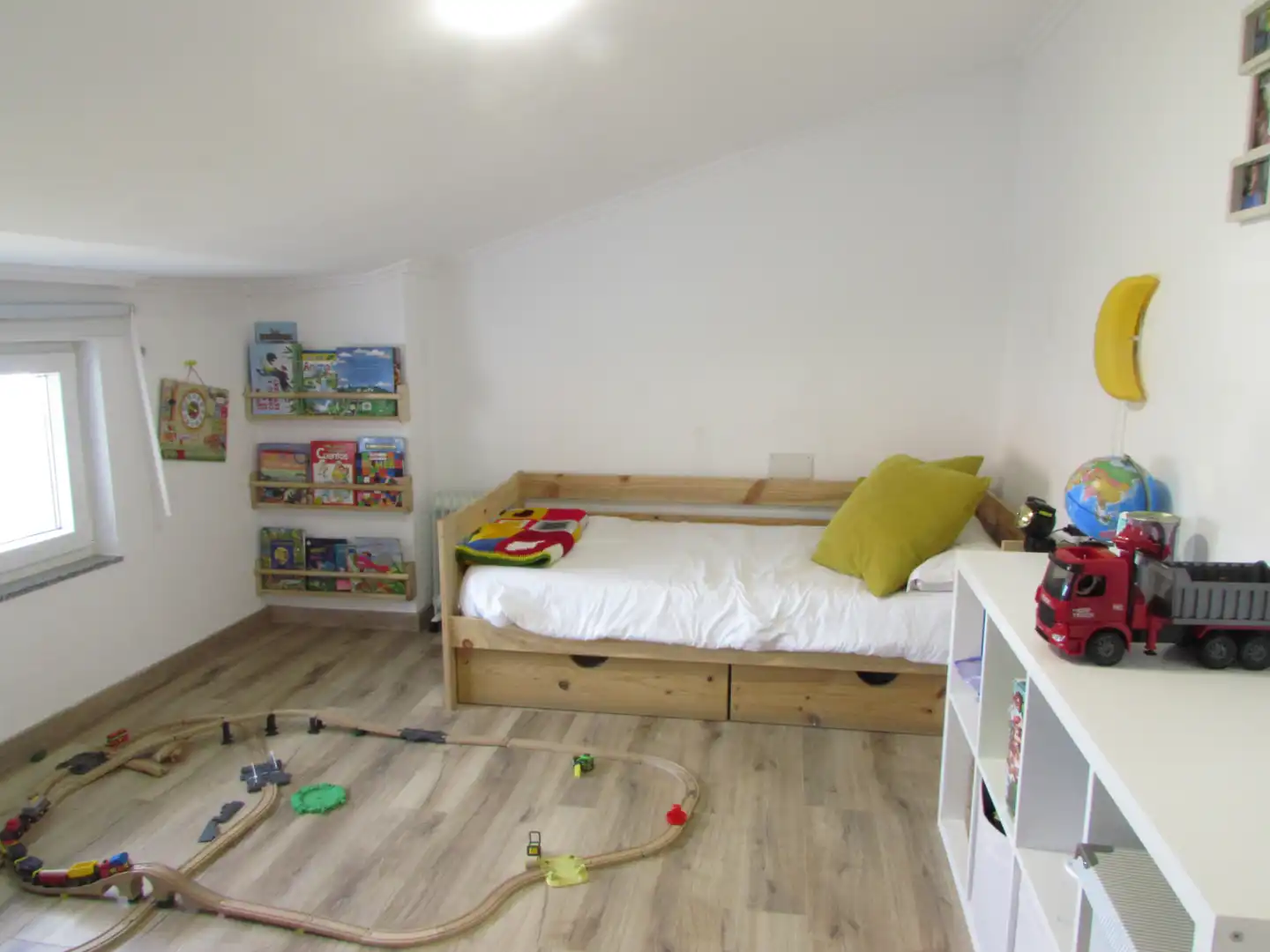 Dormitori de Casa o xalet en venda en Ferrol amb Jardí privat, Traster i Rentadora