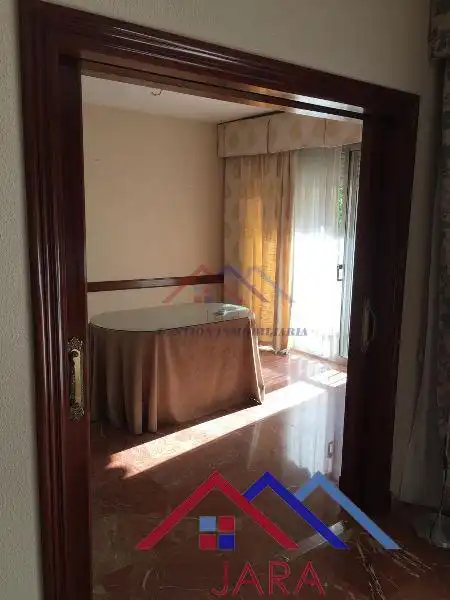 Habitación de Piso de alquiler en Jerez de la Frontera con Aire acondicionado, Terraza y Amueblado