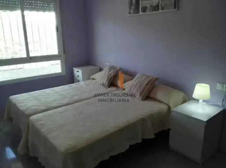 Dormitori de Apartament en venda en Torrox amb Piscina i Moblat