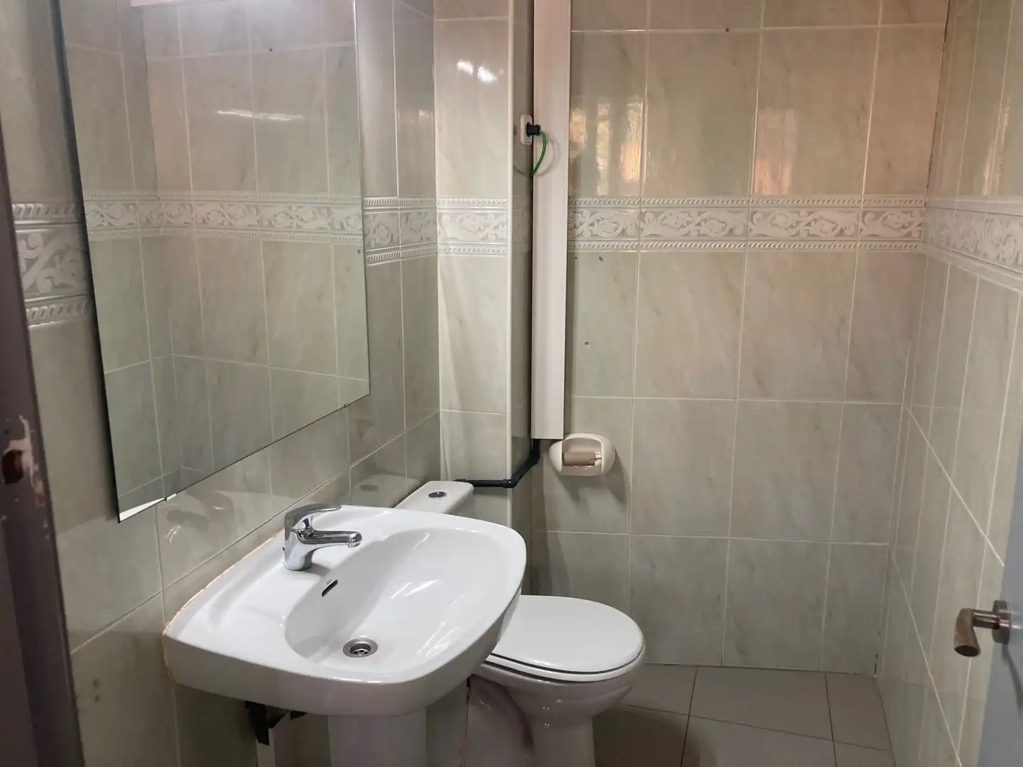 Baño de Local de alquiler en Mollerussa con Aire acondicionado