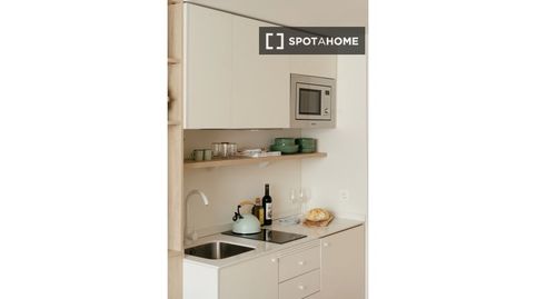 Photo 4 of Flat for rent in Zona Industrial, Alcobendas