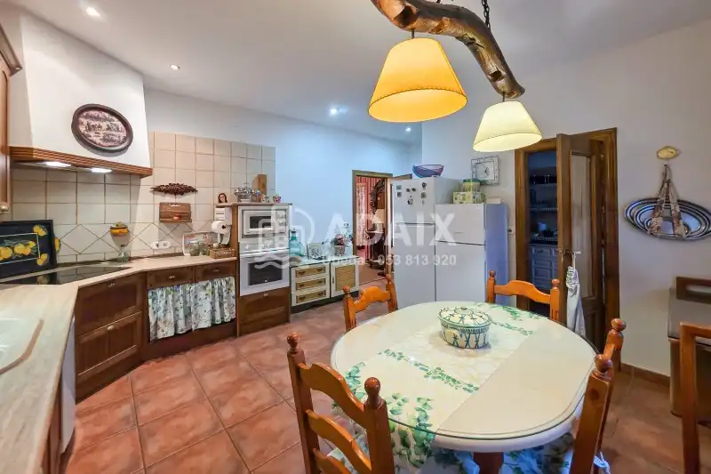 Cocina de Finca rústica en venta en Úbeda con Terraza, Trastero y Balcón