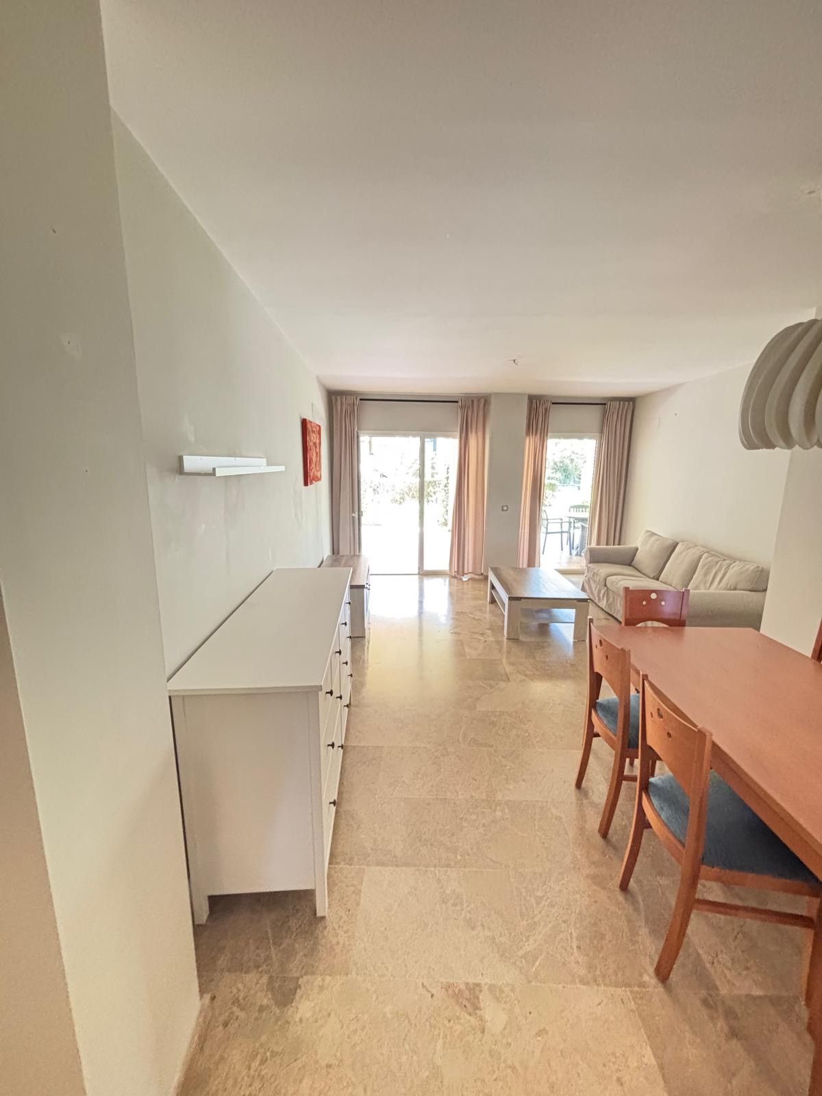 Sala d'estar de Planta baixa en venda en Mijas amb Aire condicionat, Calefacció i Jardí privat