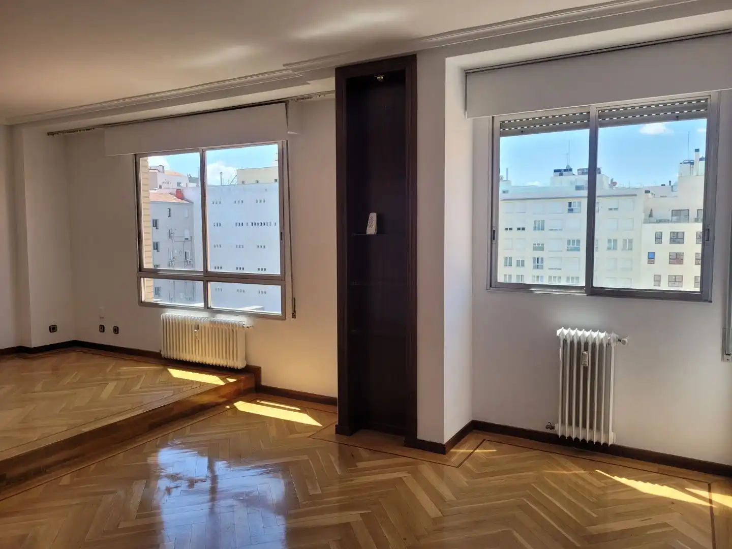 Appartamento con ascensore in affitto a Ayala 106, imagen 9