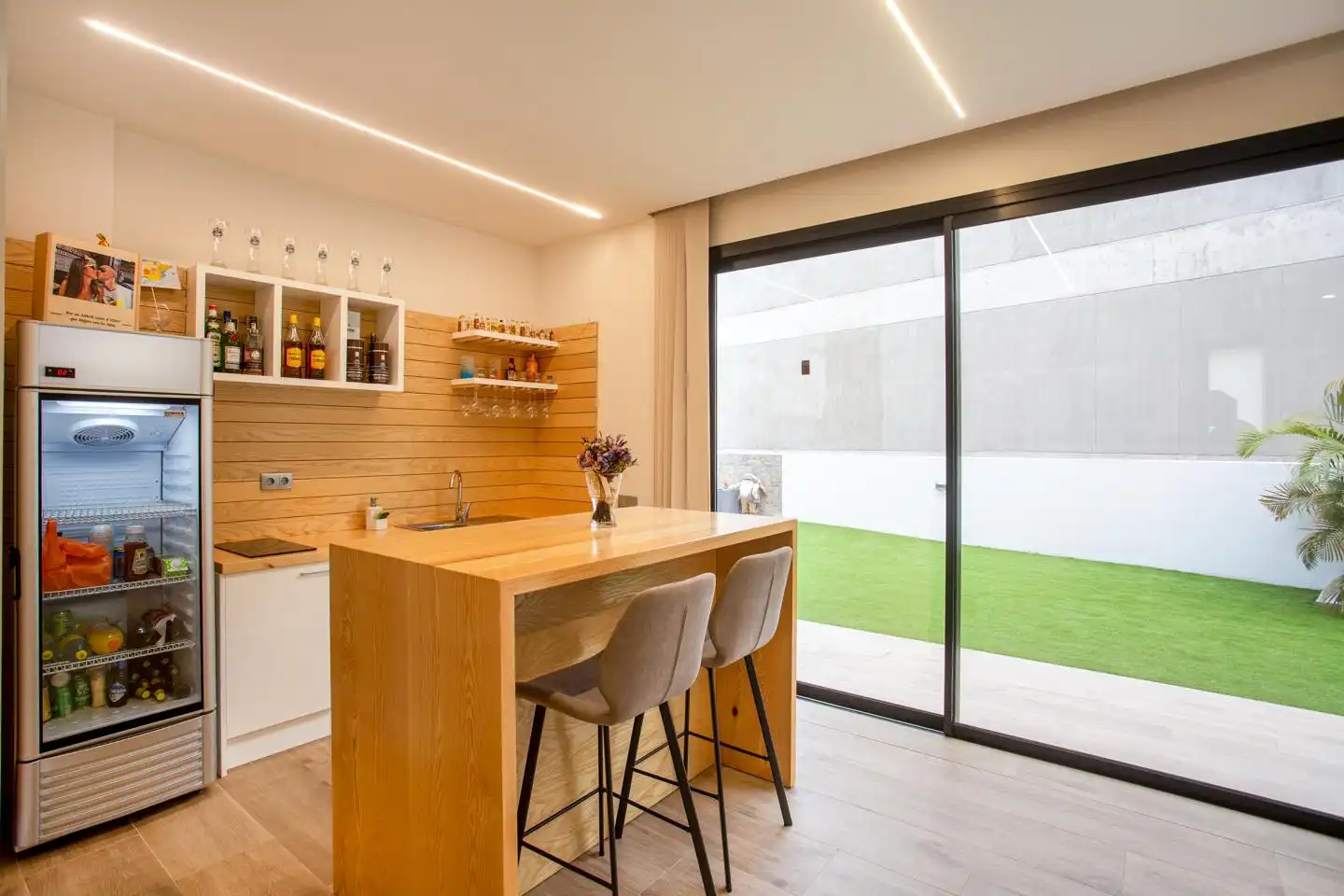 Cocina de Casa o chalet en venta en Las Palmas de Gran Canaria con Jardín privado, Terraza y Piscina