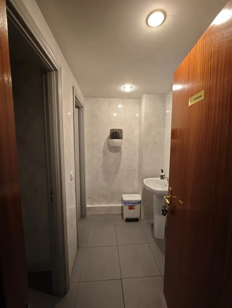 Bathroom of Office for rent in Durango  with Air Conditioner, Heating and Internet