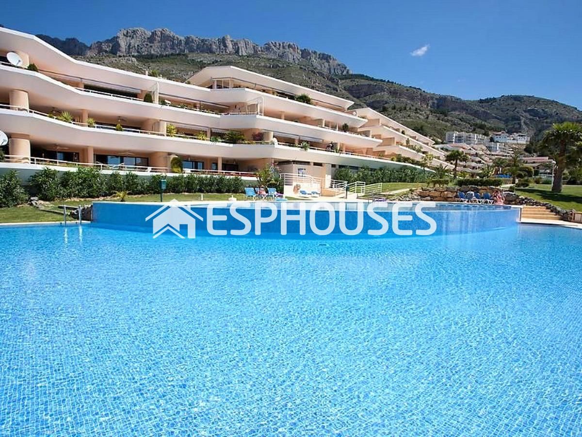Exterior view of Attic for sale in Altea  with Air Conditioner, Terrace and Furnished