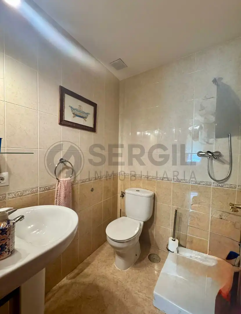 Badezimmer von Wohnung zum Verkauf in Palazuelos de Eresma mit Heizung, Abstellraum und Möbliert