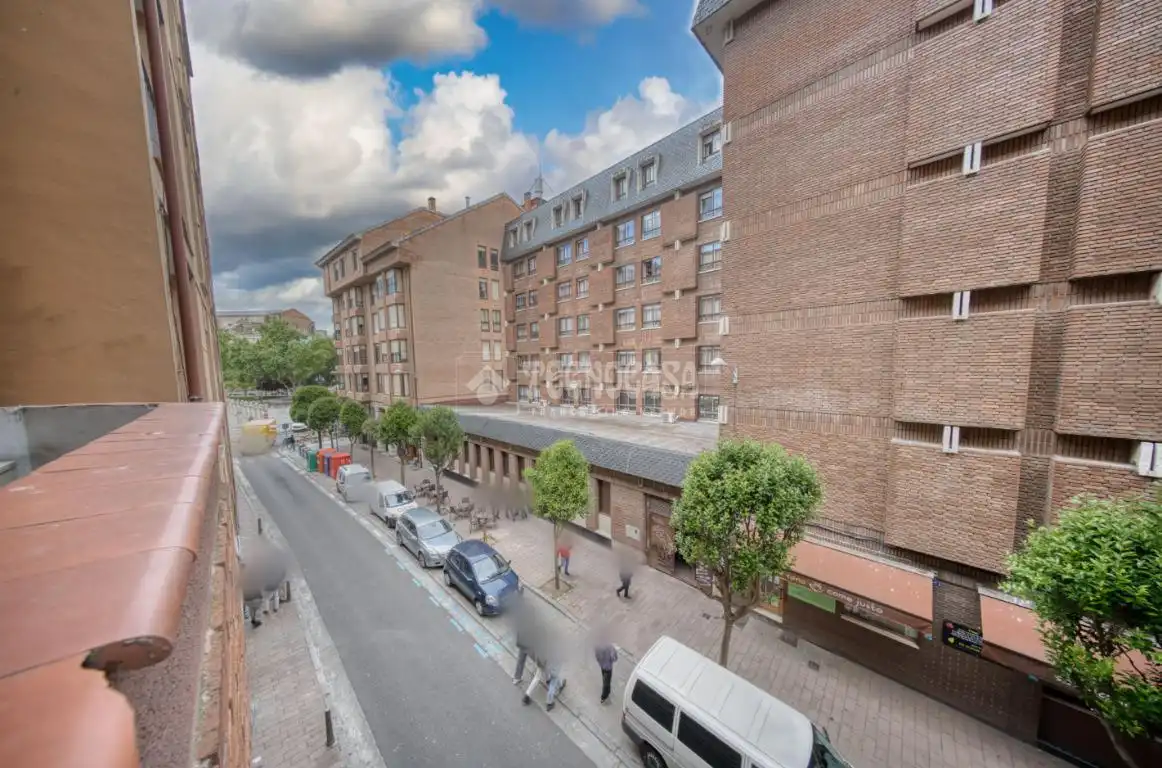 Vista exterior de Pis en venda en Valladolid