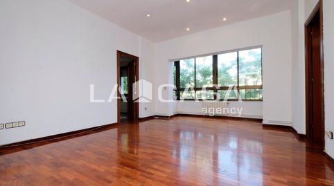 Foto 2 de Piso en venta en Carrer de Santa Fe, Vilapicina i la Torre Llobeta, Barcelona Capital