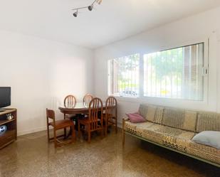 Living room of Flat to rent in Cerdanyola del Vallès  with Heating, Furnished and Oven