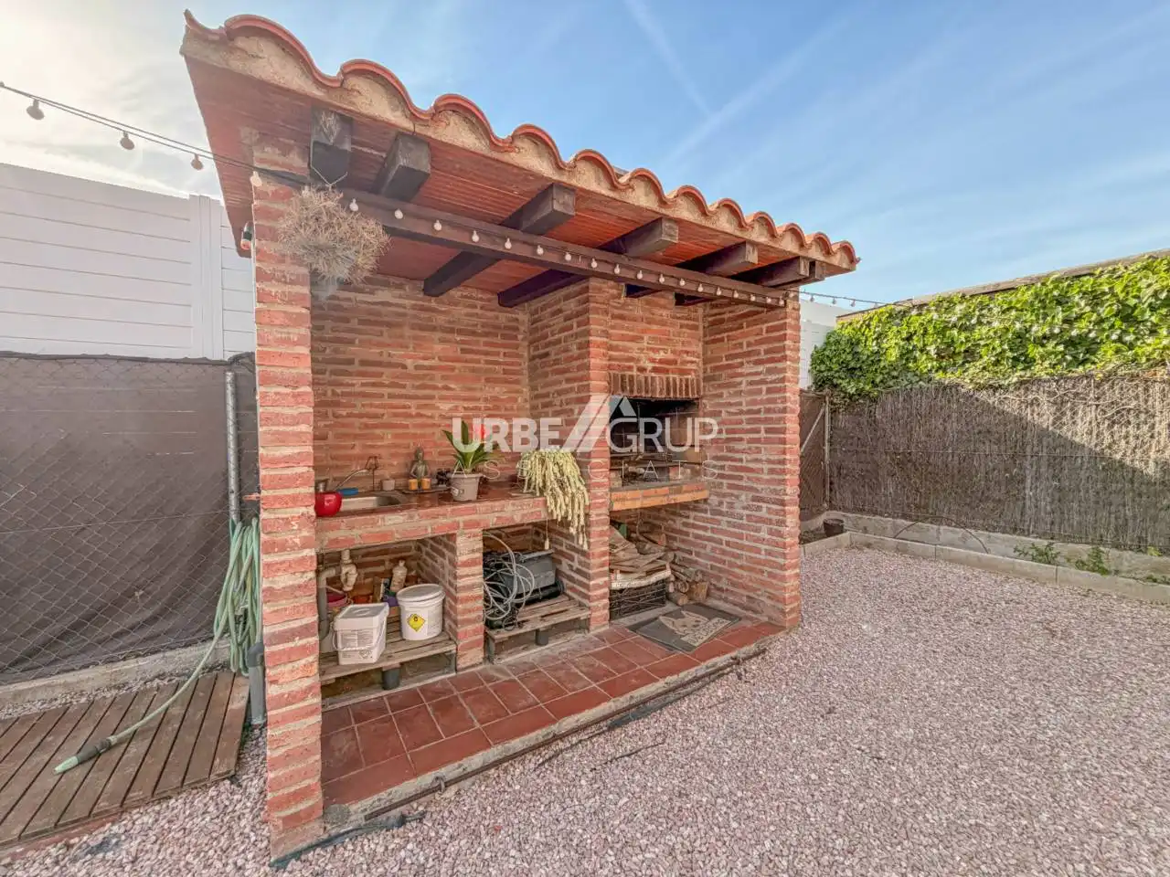 Jardí de Casa adosada en venda en Terrassa amb Calefacció, Jardí privat i Terrassa