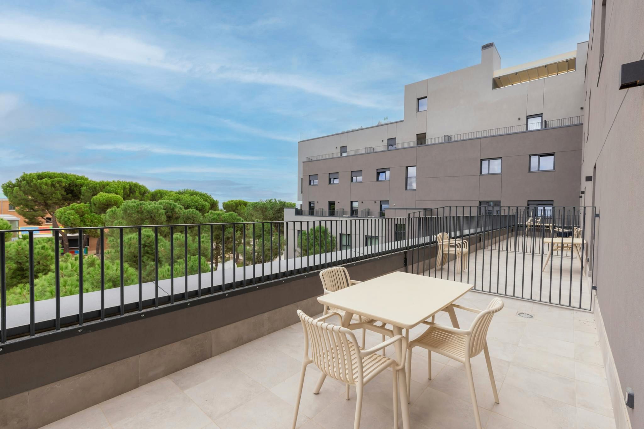 Terrasse von Gebaude zur Miete in  Madrid Capital