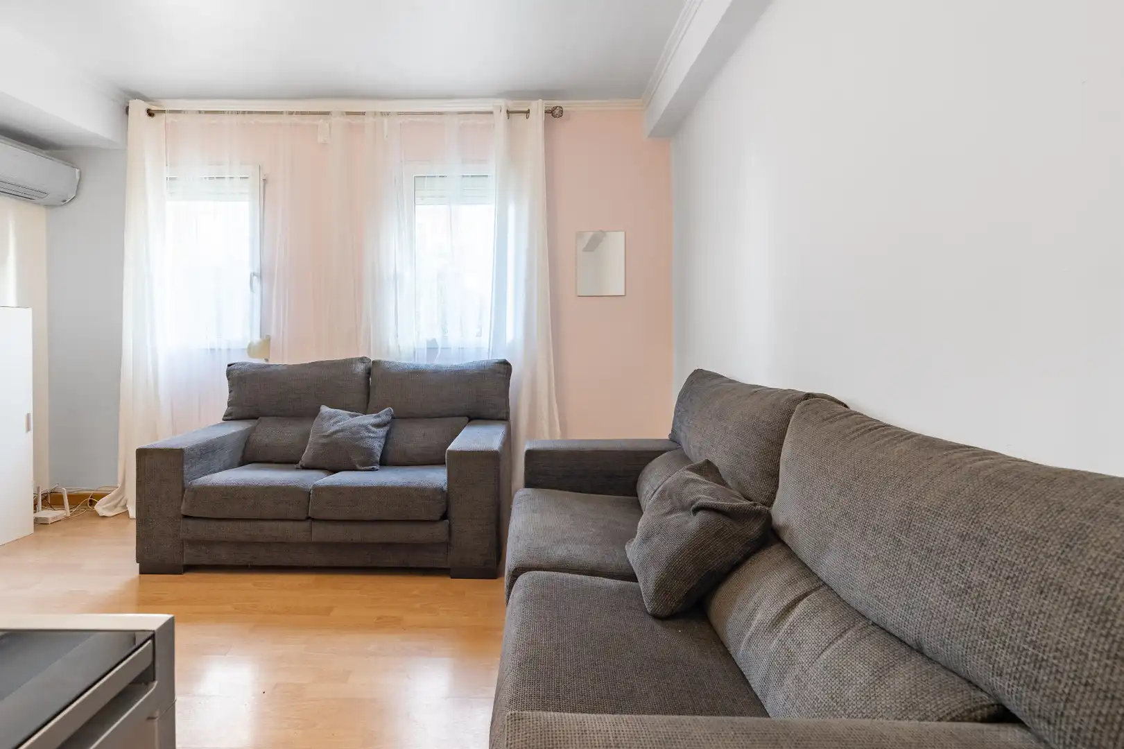 Sala d'estar de Pis en venda en Valencia amb Aire condicionat, Parquet i Moblat