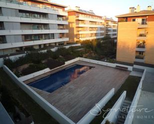 Swimming pool of Apartment to rent in Sant Cugat del Vallès  with Air Conditioner, Terrace and Furnished