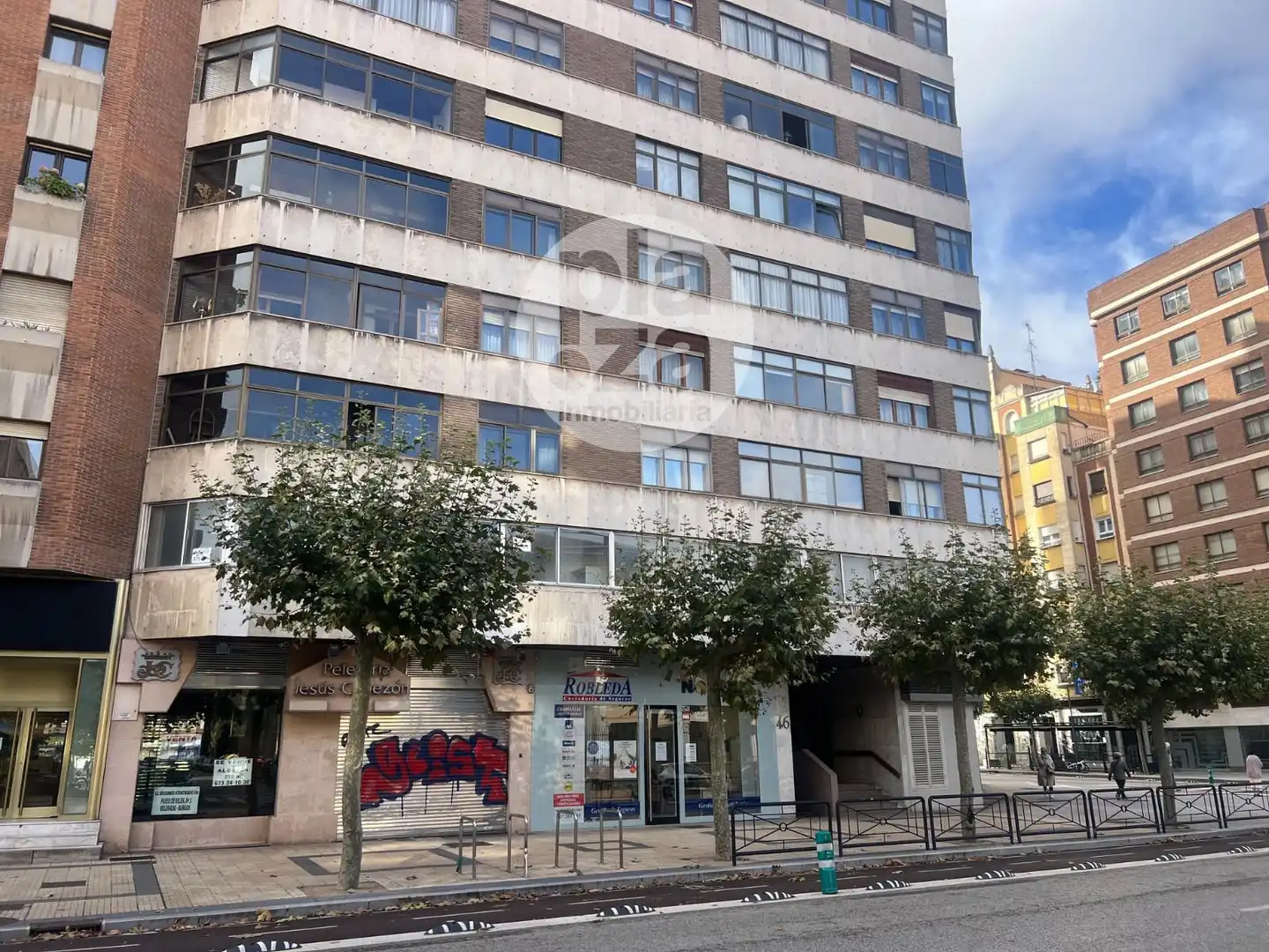 Vista exterior de Oficina en venda en Burgos