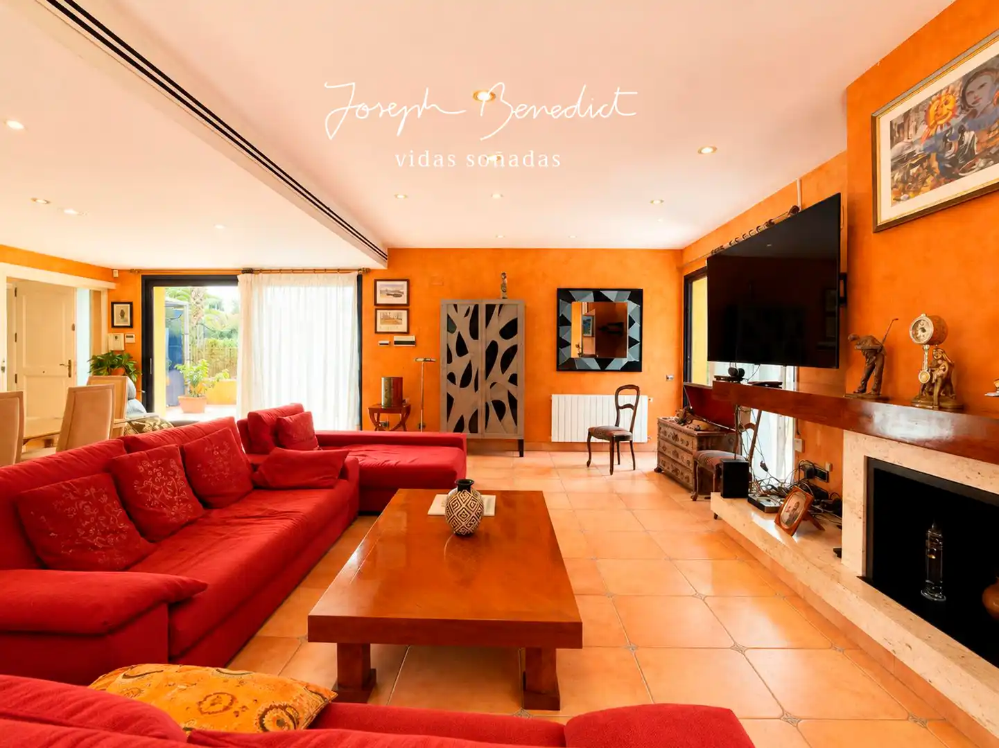 Sala d'estar de Casa o xalet en venda en Calafell amb Aire condicionat, Calefacció i Jardí privat