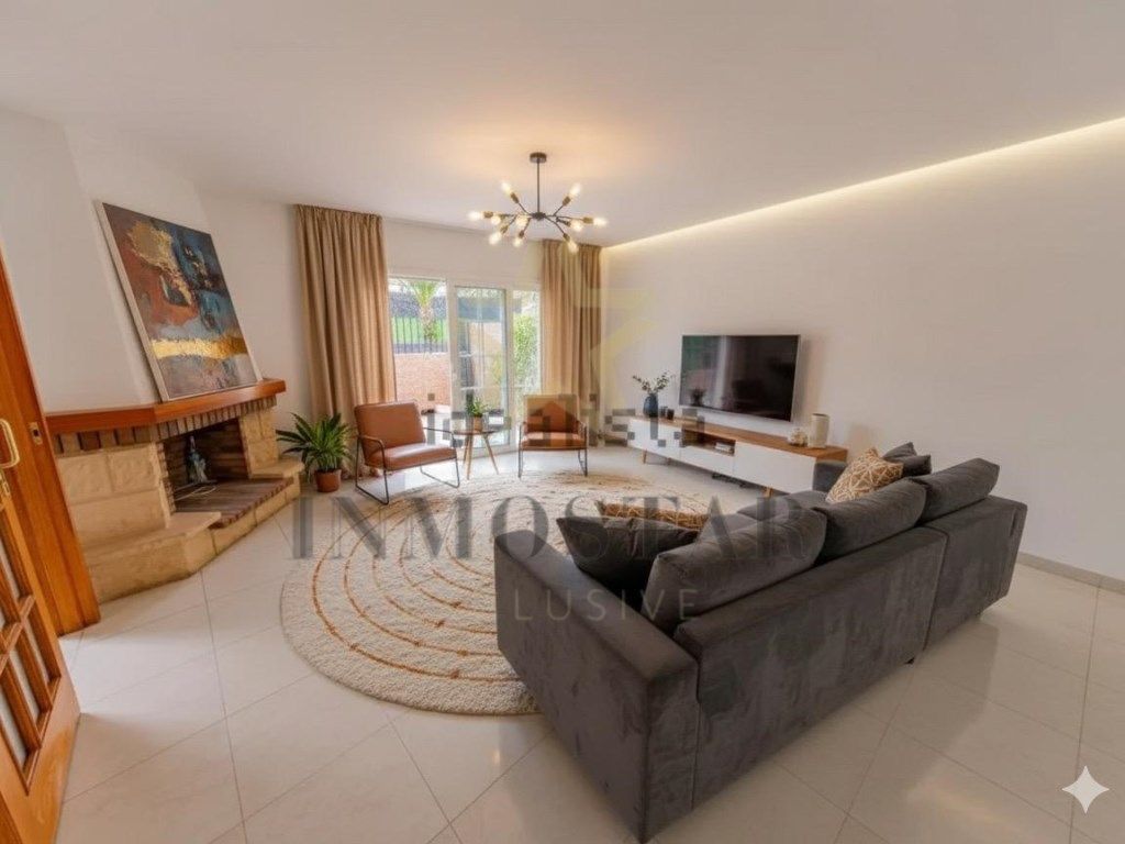 Sala d'estar de Casa o xalet en venda en Tacoronte amb Jardí privat i Terrassa