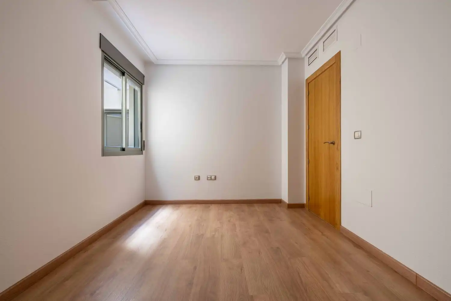 Wohnung zum Verkauf in Murcia mit Parkett, Abstellraum und Balkon
