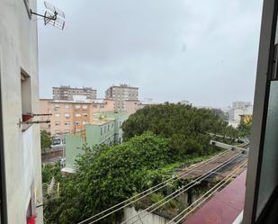Vista exterior de Pis en venda en Algeciras amb Terrassa i Traster