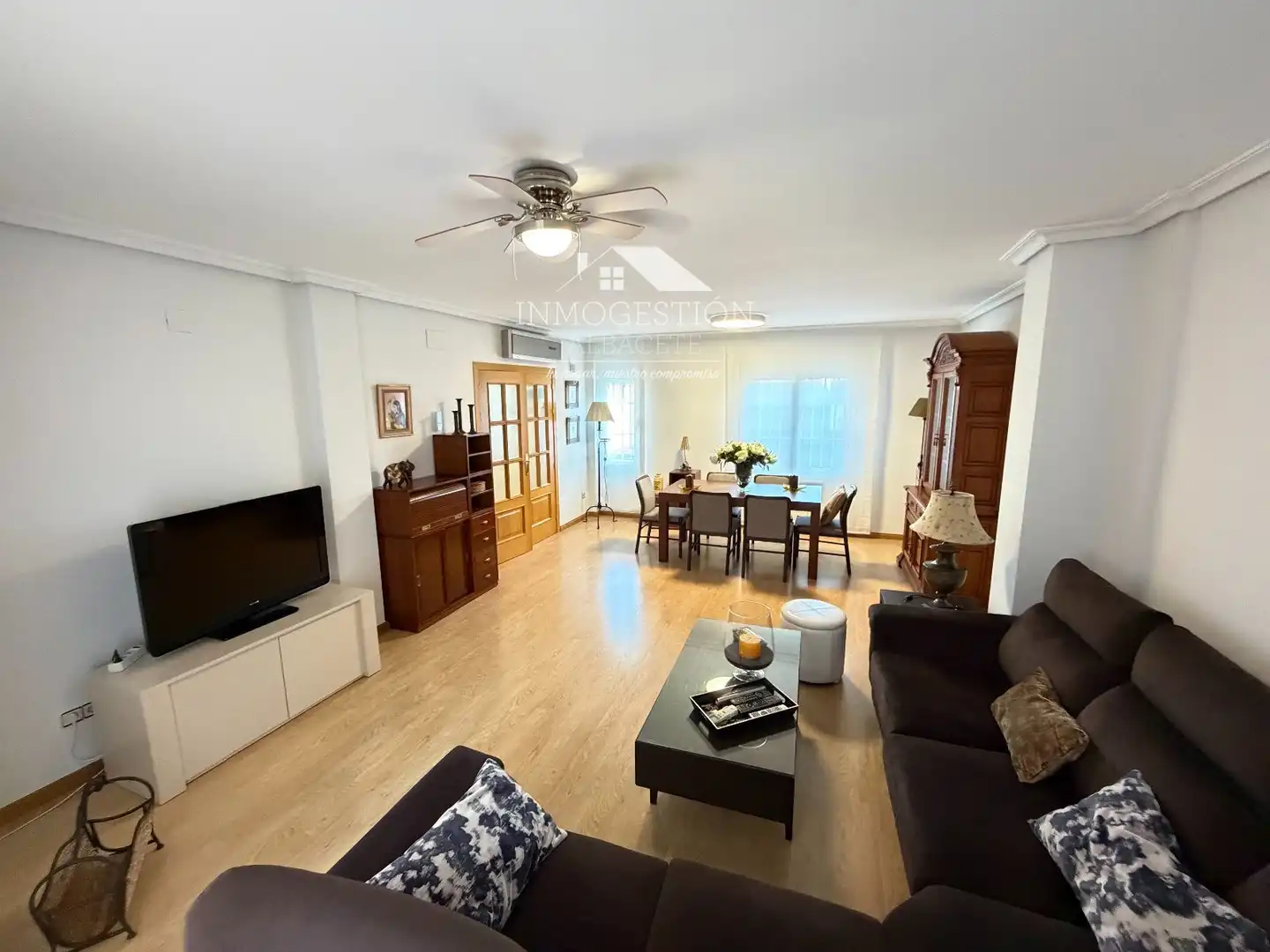 Living room of Detached homes for sale in Albacete  with Air Conditioner, Heating and Parquet flooring