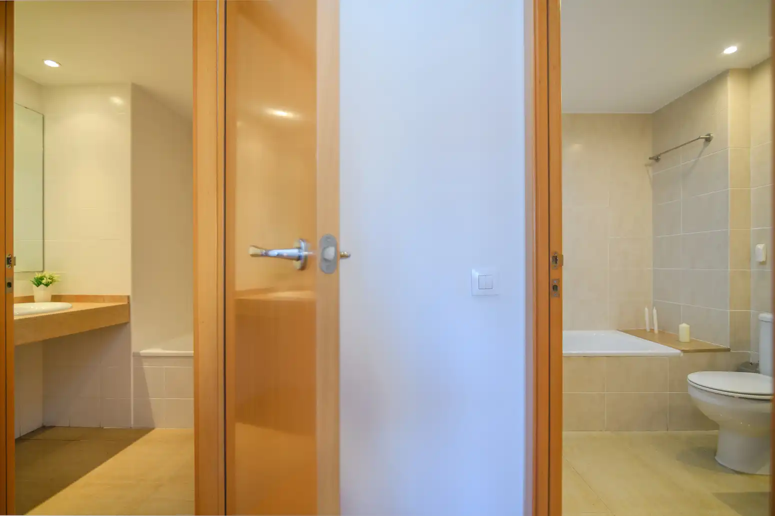 Baño de Piso en venta en Viladecans con Calefacción, Jardín privado y Parquet