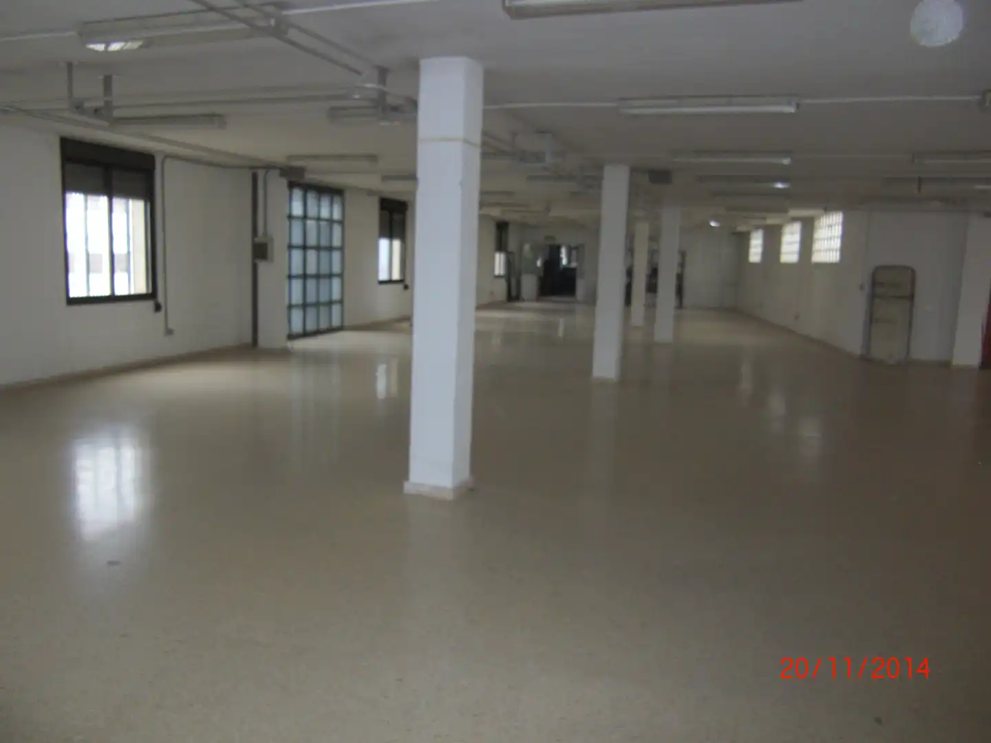 Industrial building to rent in Cadrete, imagen 4