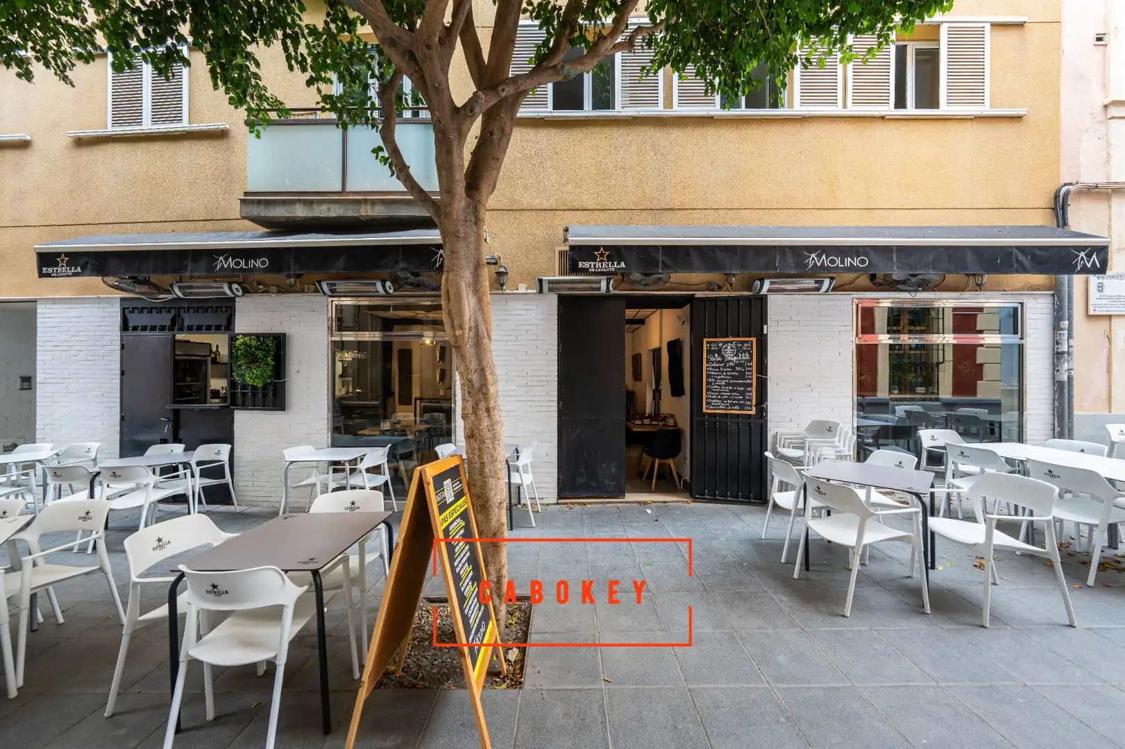 Business premises for transfer in Calle Gabriel Callejón 10, imagen 2