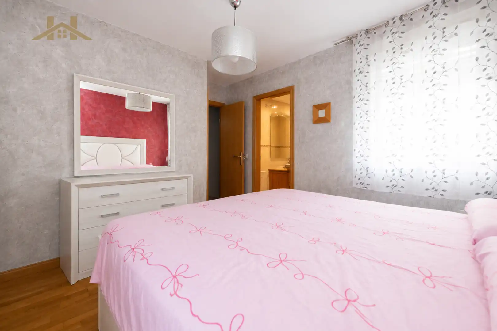 Bedroom of Flat for sale in Valdemoro  with Air Conditioner, Heating and Storage room