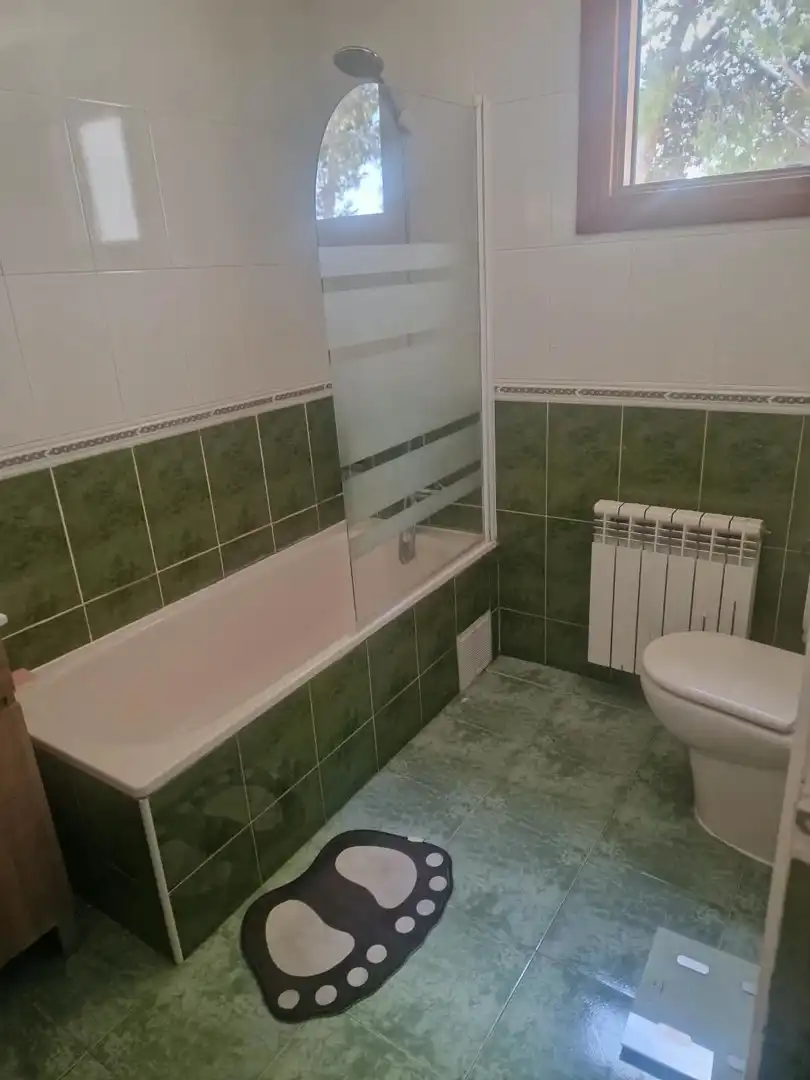 Bany de Casa adosada en venda en Zaragoza amb Terrassa i Piscina