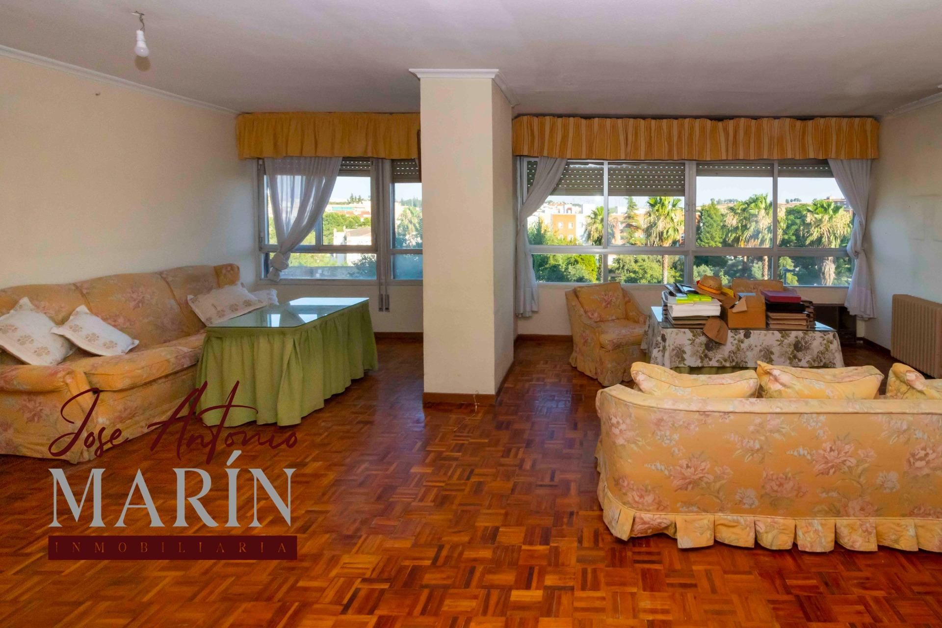 Habitación de Piso en venta en Badajoz Capital con Calefacción y Parquet