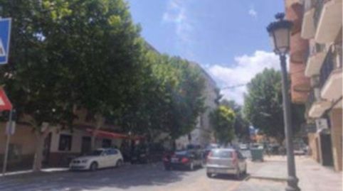 Foto 3 de Piso en venta en Paseo la Libertad, Almansa, Albacete