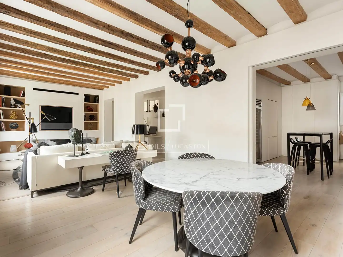 Dining room of Flat for sale in Ciutat Vella