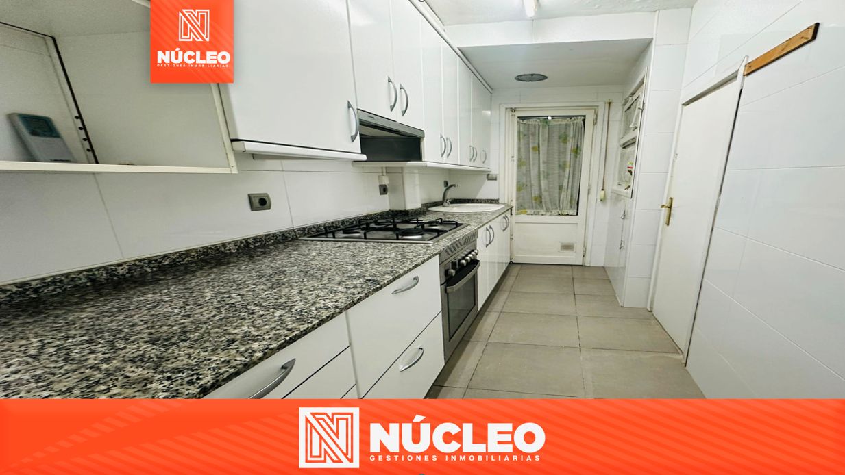 Kitchen of Flat for sale in  Tarragona Capital  with Heating, Oven and Balcony