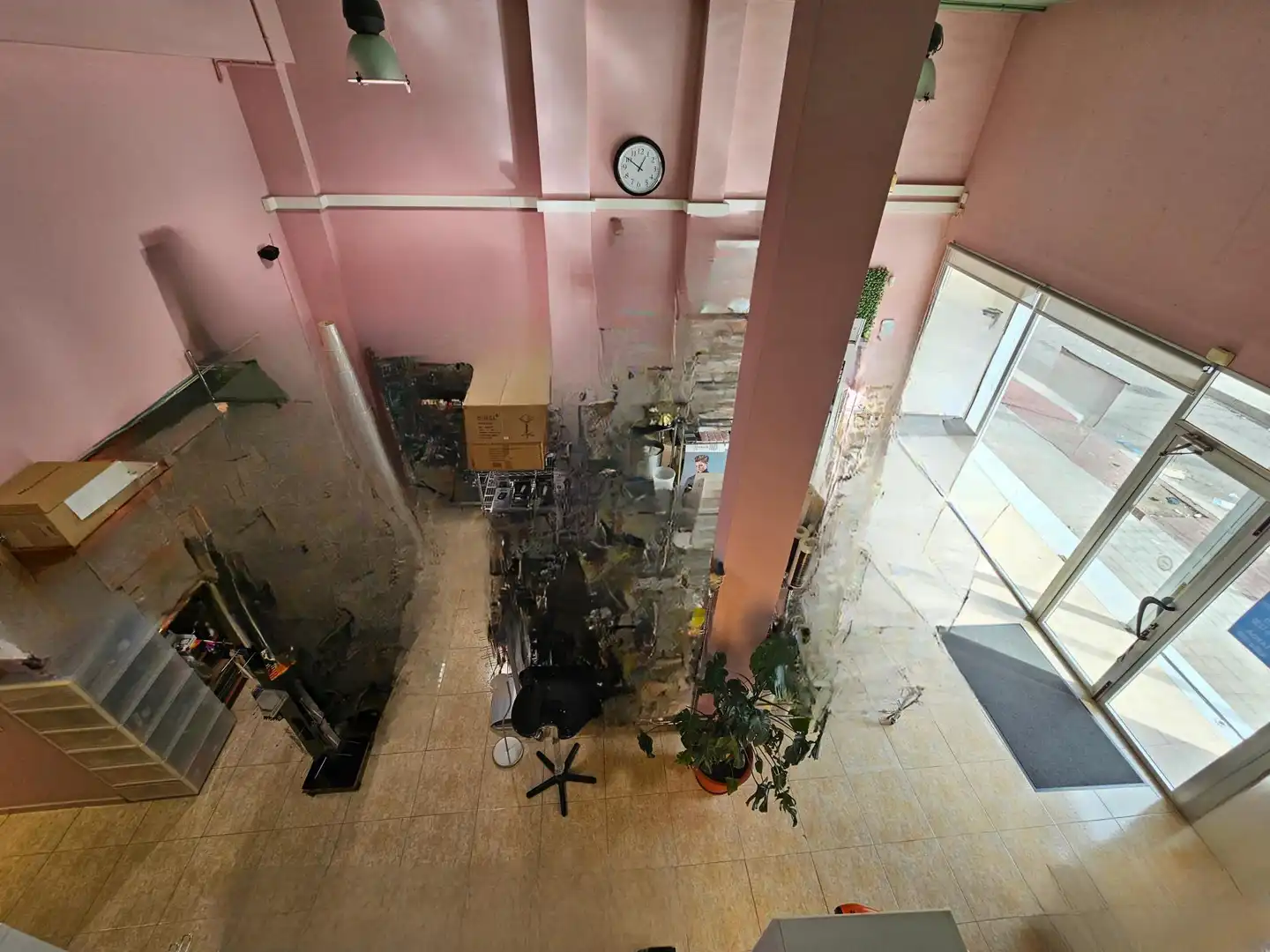 Locale commerciale in vendita a Instituts - Universitat