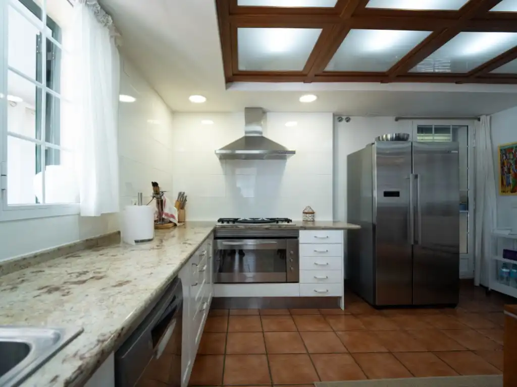 Cocina de Casa o chalet en venta en Torrent con Aire acondicionado, Calefacción y Jardín privado