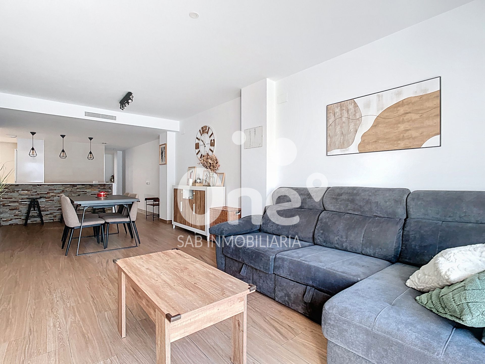 Living room of Flat for sale in L'Eliana  with Air Conditioner, Heating and Oven
