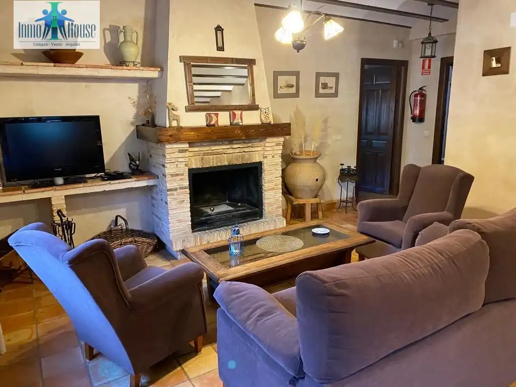 Sala de estar de Casa o chalet en venta en Alcaraz con Jardín privado y Amueblado