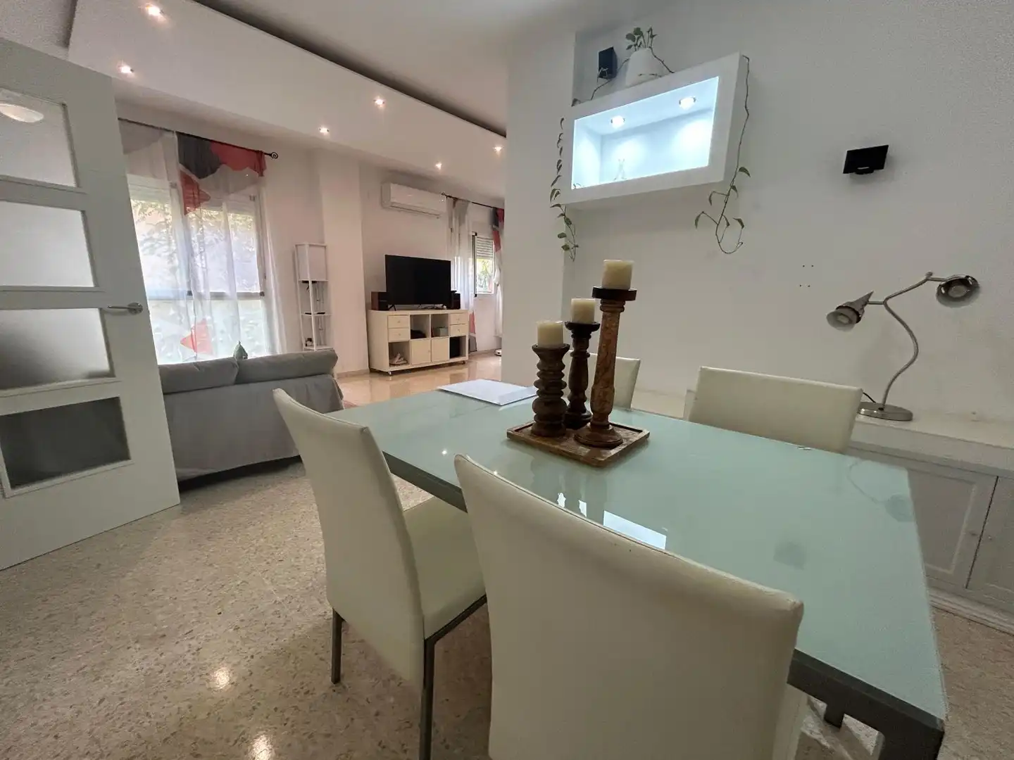 Dining room of Flat for sale in  Sevilla Capital  with Air Conditioner