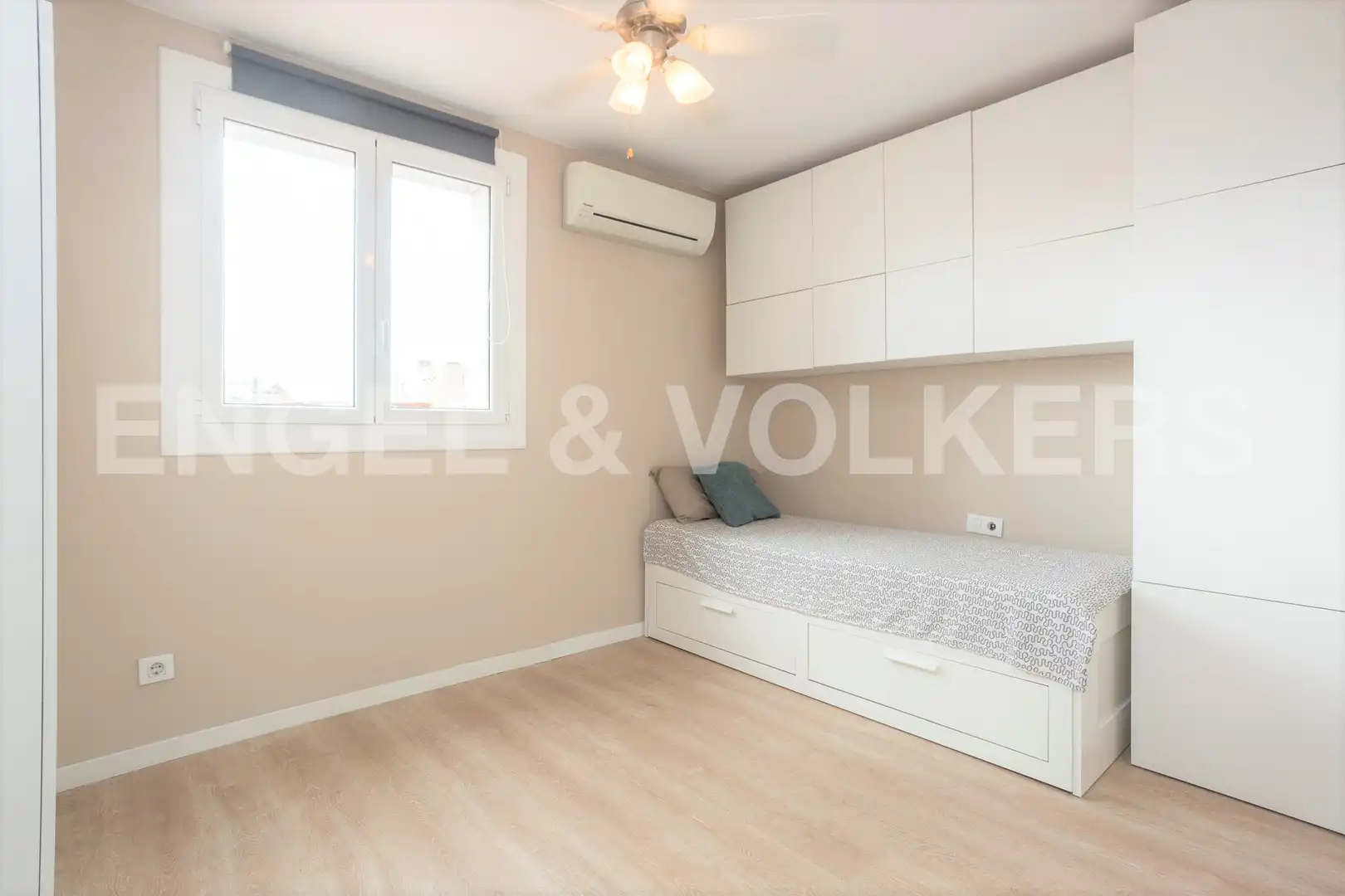 Attic for rent in L'Antiga Esquerra de l'Eixample