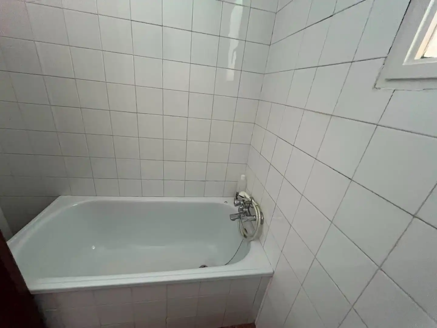 Baño de Casa adosada en venta en Aznalcázar con Aire acondicionado